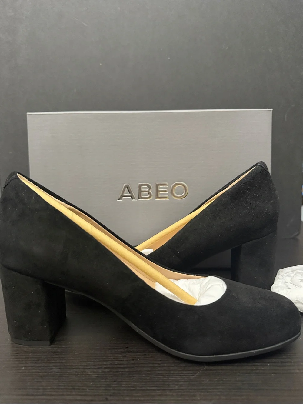 Abeo Black Suede Pointed-Toe Pump